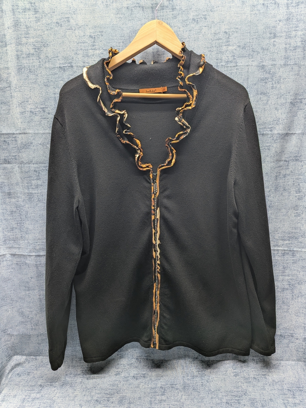 Bellini Ruffle Collar Cardigan Sweater Leopard Print 1X Bling Zipper Knit Black